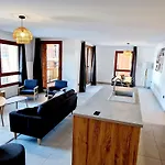 Apartment Neuf 5 Pieces A 20m Des Pistes Avec Garage Double - Fr-1-755-37 *