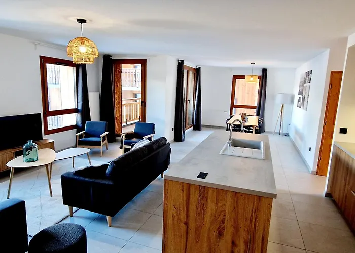 Apartment Neuf 5 Pieces A 20m Des Pistes Avec Garage Double - Fr-1-755-37 *